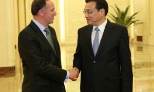 李 克强会见新西兰总理