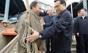 CCTV9英语新闻：李 克强赞重庆棒棒精神