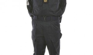 双语新闻:皇家海军新制服被批太丑了