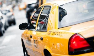 杭州拟取消出租车“经营权使用金”