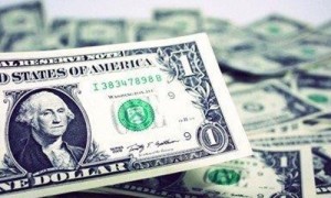 特朗普要坐不住了，2020年美国预算赤字预计将突破1万亿美元