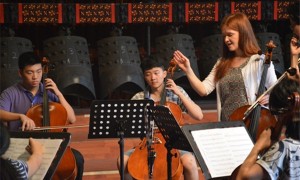 CCTV9英语新闻：英国哈雷管弦乐团武汉开班