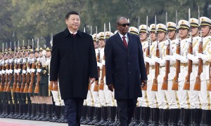 习近平主席会见几内亚共总统阿尔法·孔戴