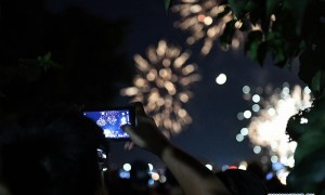 台北举行烟花展迎接七夕